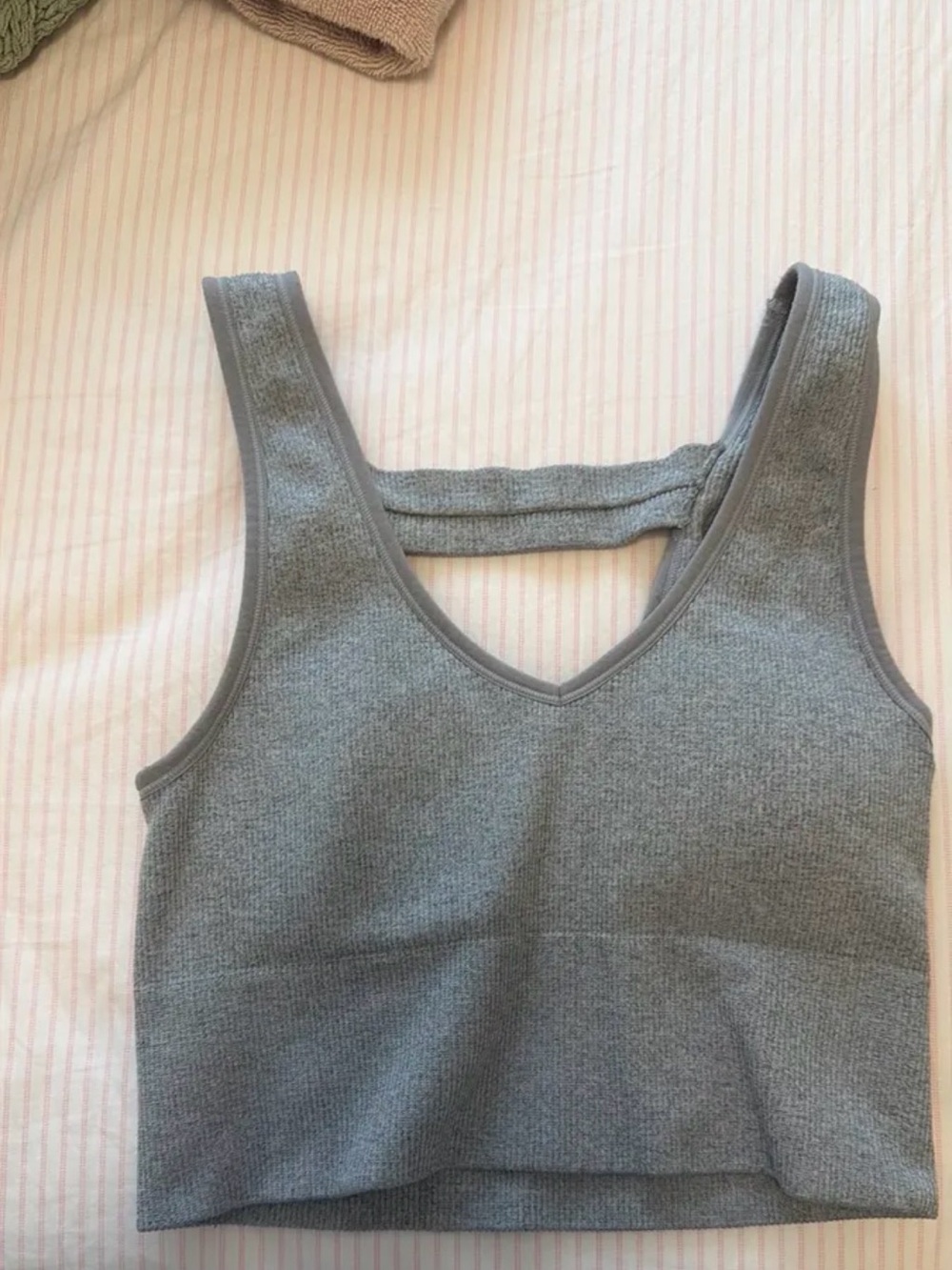 90 Degree By Reflex Gray Ribbed V-Neck Crop Tank